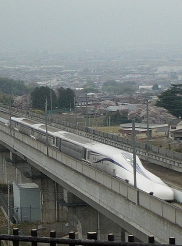 山梨県・笛吹市観光ドラマ「笛吹さんの笛吹旅〜フルーツのない季節に〜」 リニア